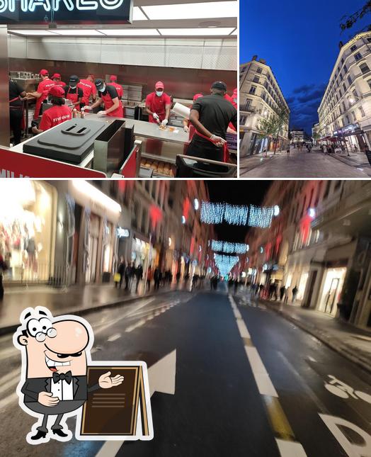 L'extérieur de Five Guys Lyon République