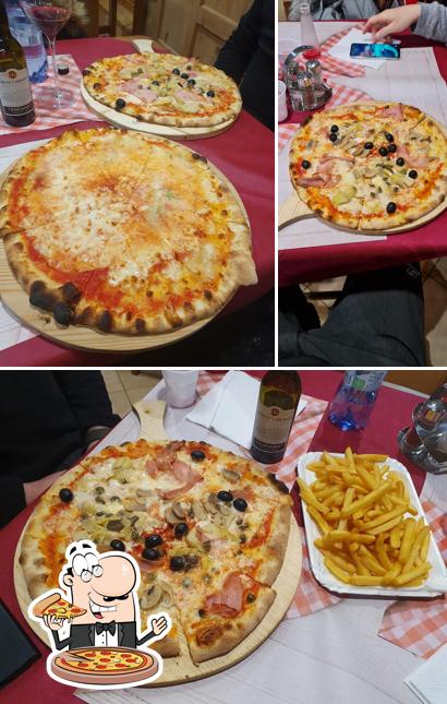 Scegli una pizza a Musta pizza & kebab