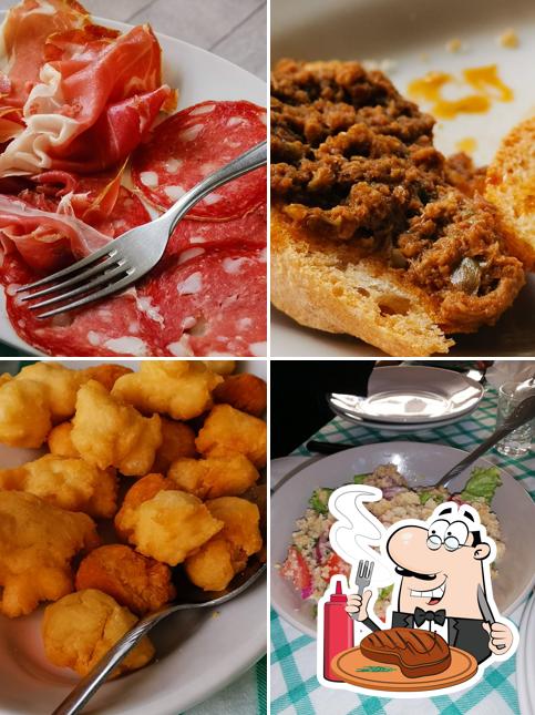 Ordina i un pasto a base di carne a Trattoria Da Valentino di Stiavelli Rosalba