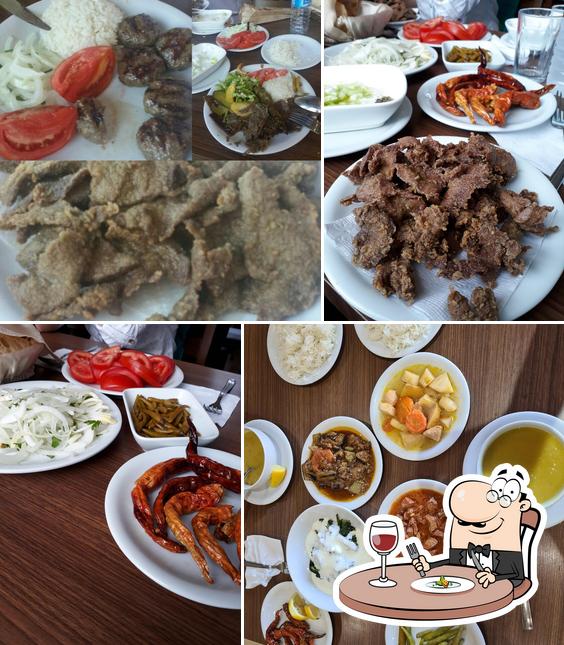 Comida en Ustam Yemek Salonu