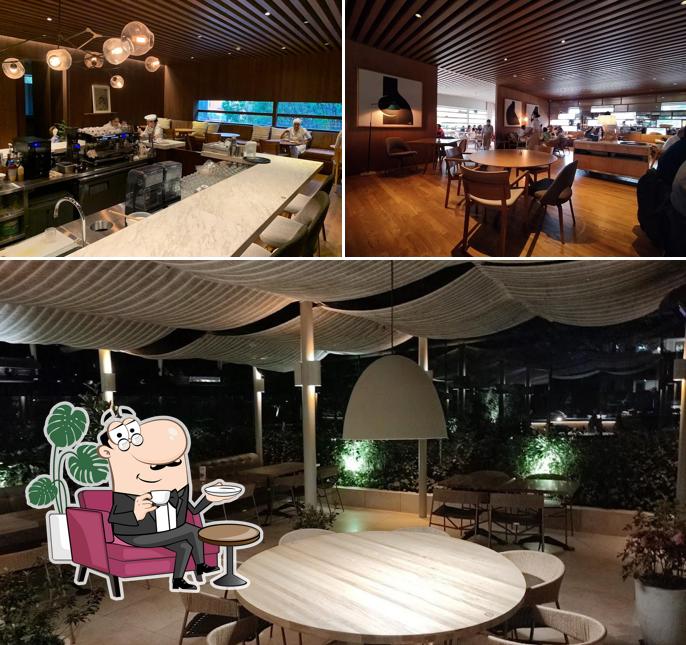 Restaurante Crepes & Waffles La Noventa, Bogotá Opiniones del restaurante