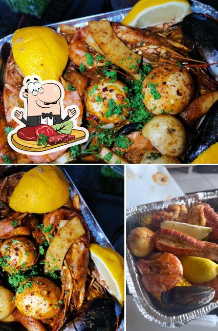 Essayez des plats à base de viande à Crabby Online Seafood Boil