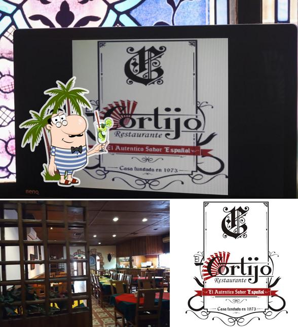 Look at this pic of El Cortijo Restaurante