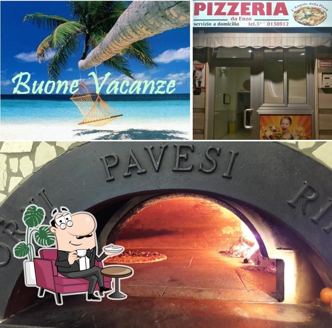 Gli interni di paninoteca- pizzeria-rosticceria - l'angolo della pizza