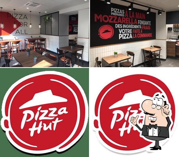 L'intérieur de Pizza Hut Express