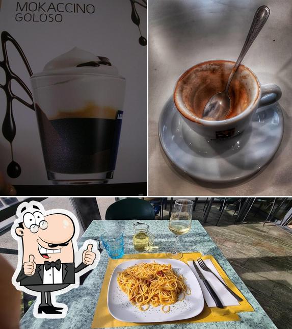 Vedi la foto di Caffé Miró