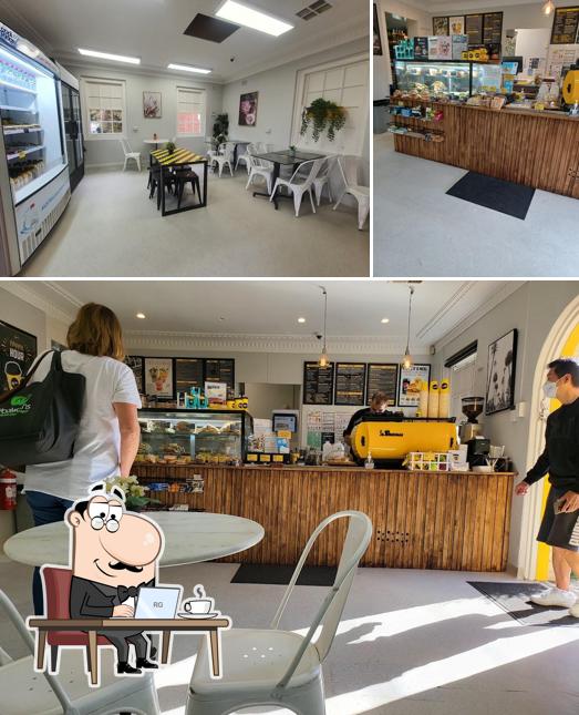 Piccolo Me Ryde Hospital in Eastwood Restaurant menu and reviews