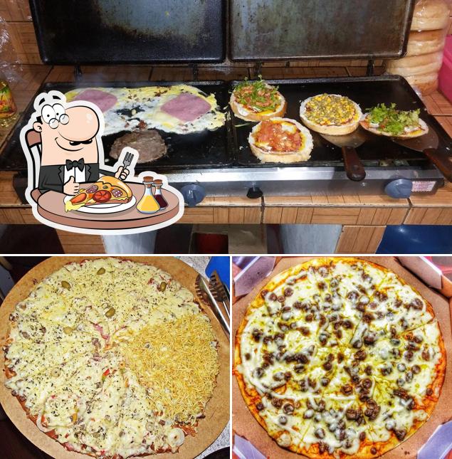 Peça diversos tipos de pizza