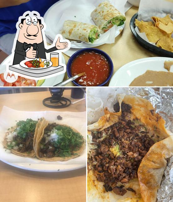 Tacos El Cuñado, 442 Baypark Dr in Holland Restaurant reviews