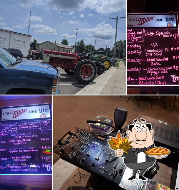 The Farmhouse in Delavan Restaurant menu and reviews