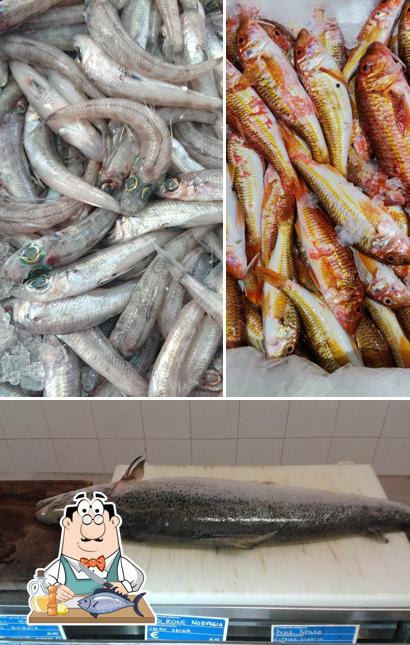 Scegli un pasto a base di pesce a Pescheria Stella Marina