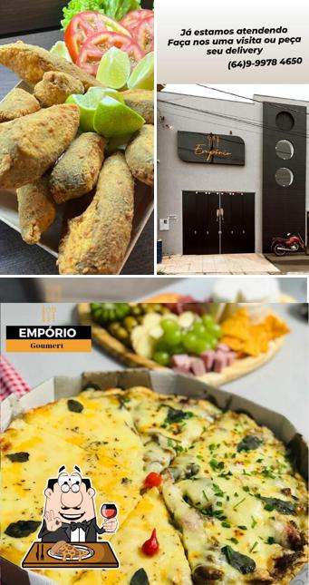 Peça diversos tipos de pizza