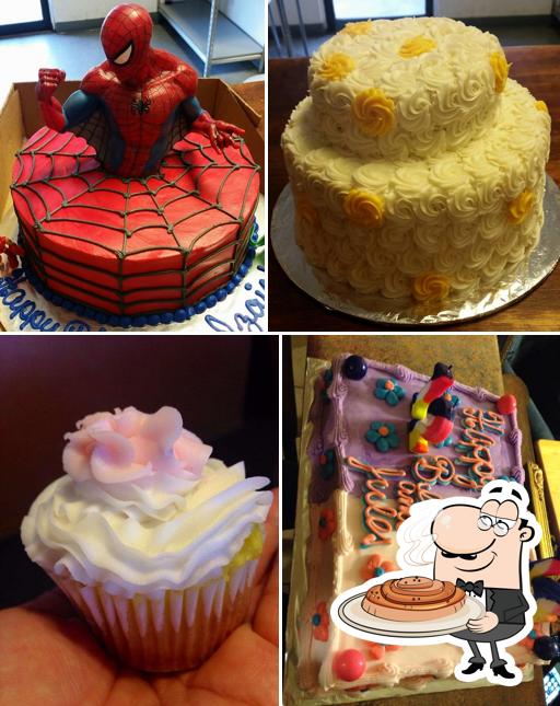 Greggerson's Cake Cottage, 2050 Trawood Dr 9 in El Paso Restaurant
