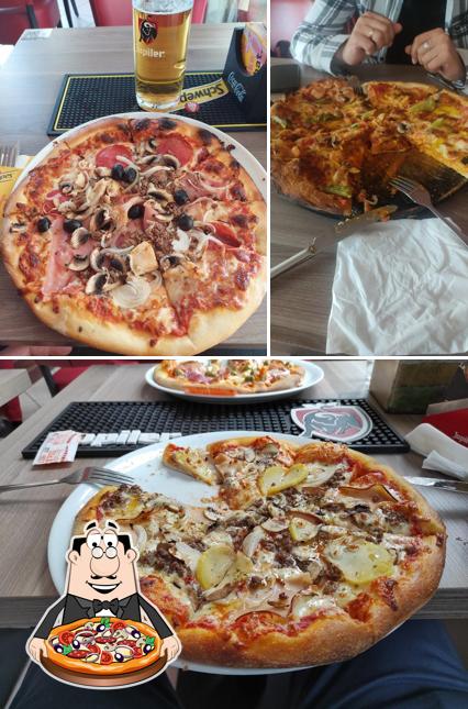 Choisissez des pizzas à Brasserie ROSA PİZZERİA ET PASTA