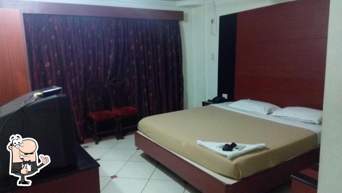 Emerald Residency image