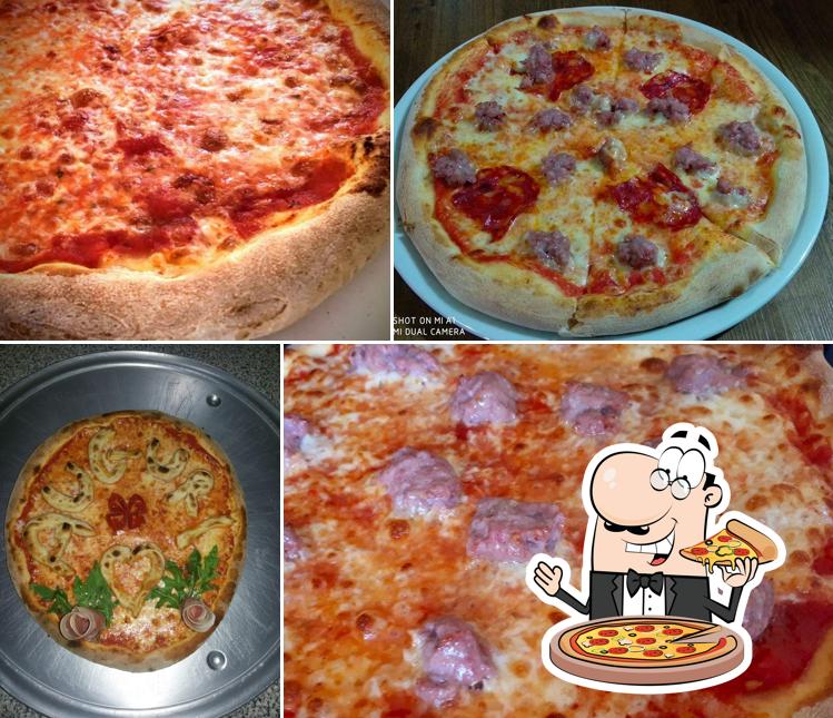 Ordina tra le molte varianti di pizza