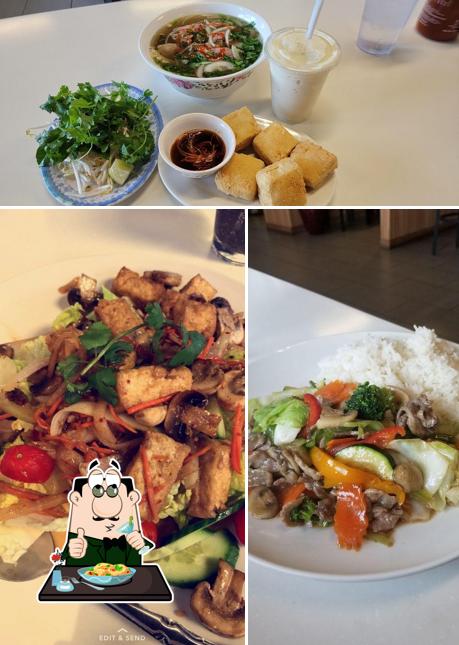 Еда в "Pho' Vietnam #8"