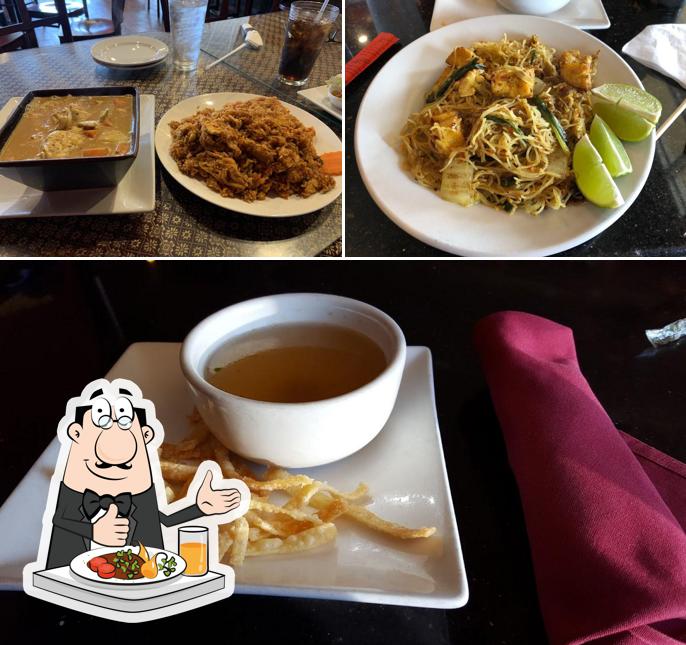 Tomy Thai, 1736 W State of Franklin Rd 70 in Johnson City Restaurant