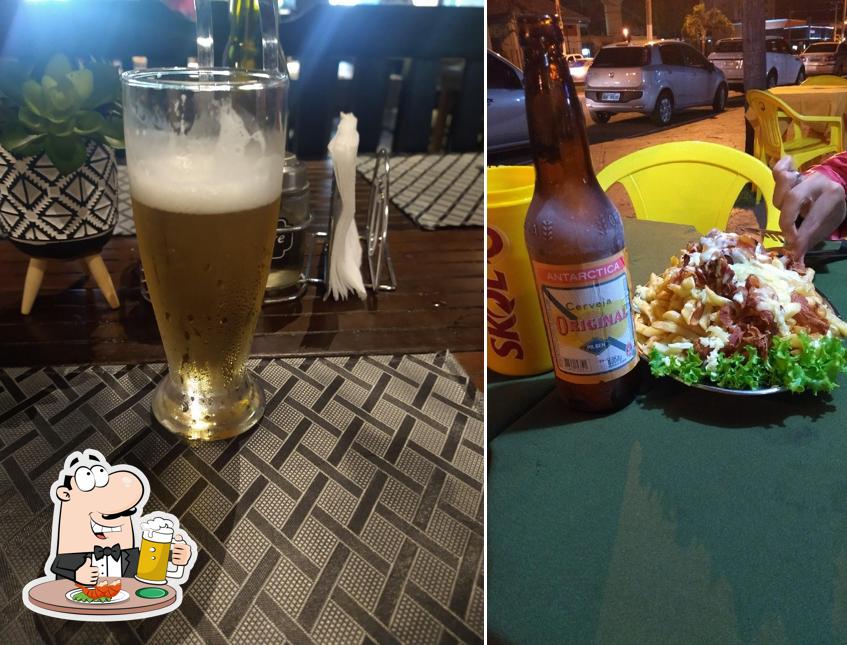 Peça um copo de cerveja leve ou escura