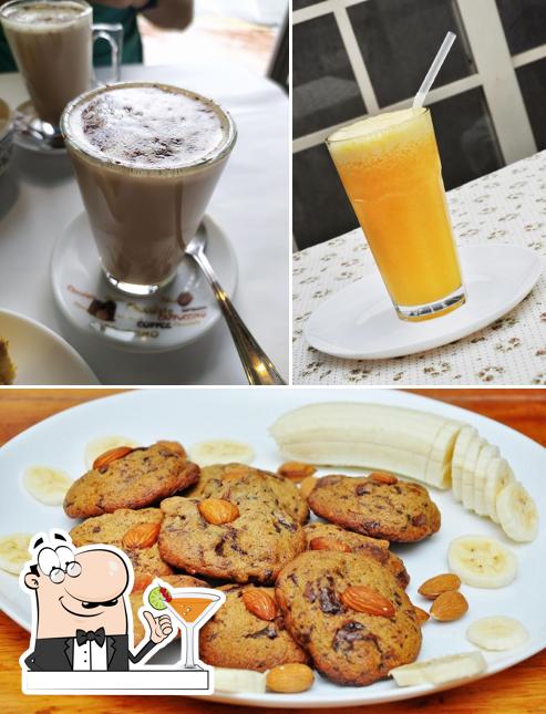 Adora Café
