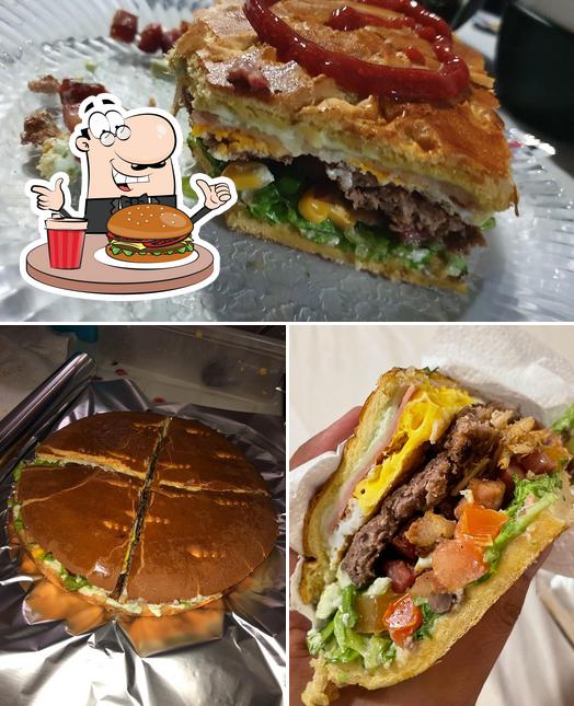 Os hambúrgueres do XIS DA JÔ Sudoeste irão saciar diferentes gostos