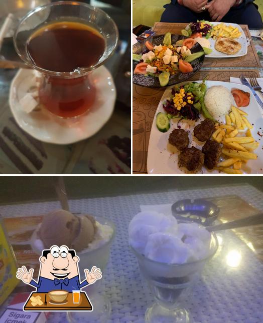 Food at Rainbow Cafe Restaurant Fatih Boulevard