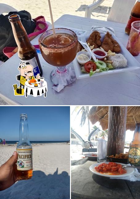 Meals at Malecón de Progreso