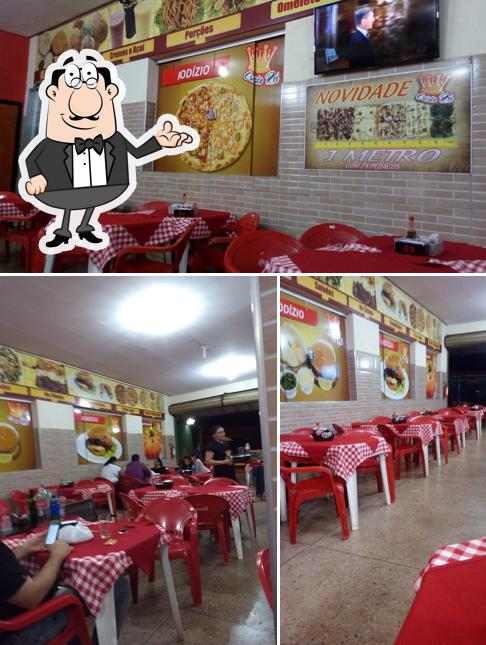 O interior do Pizzaria Cristo Rei