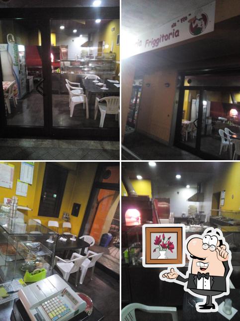 Dai un'occhiata agli interni di PizzeriaFriggitoria"DA FLO"