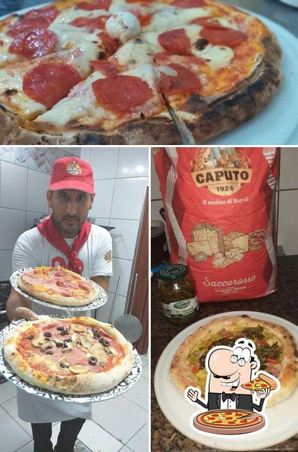 Peça pizza no Basilico Pizzas & Massas