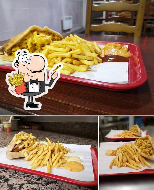 Essayez des pommes frites à PIZZA CITY