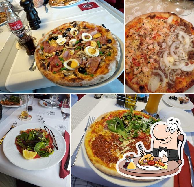 Pick pizza at Ristorante Il Valentino Köln Süd