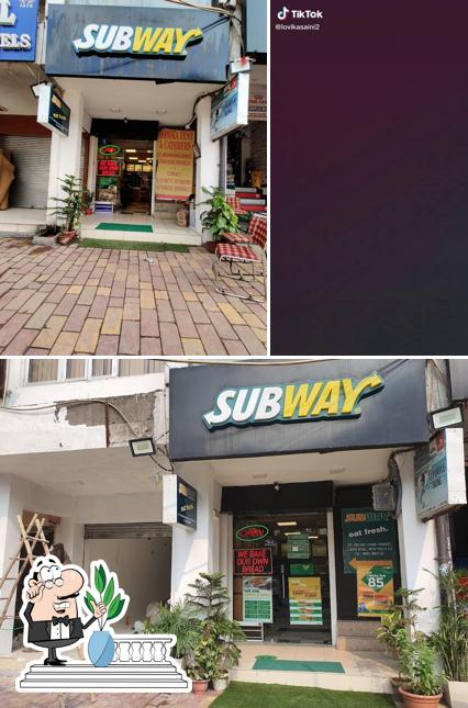 The exterior of Subway