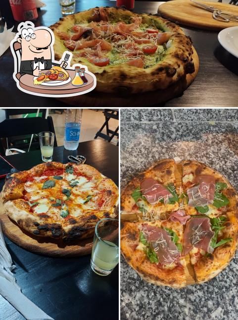 No Pizza&Paposce - Pizzeria Napoletana, você pode conseguir pizza