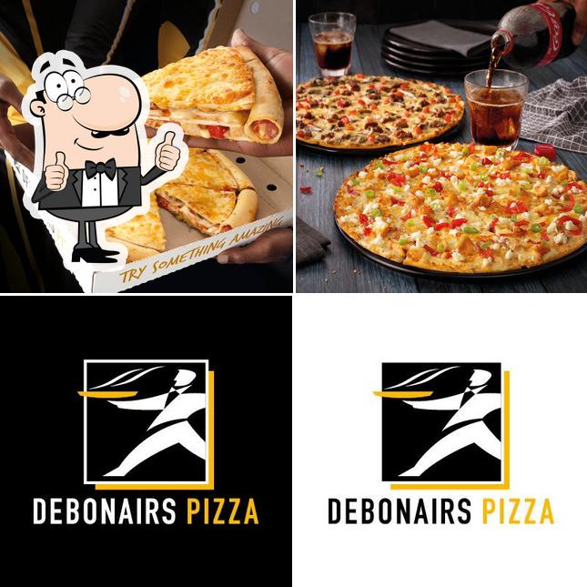 Regarder l'image de Debonairs Pizza