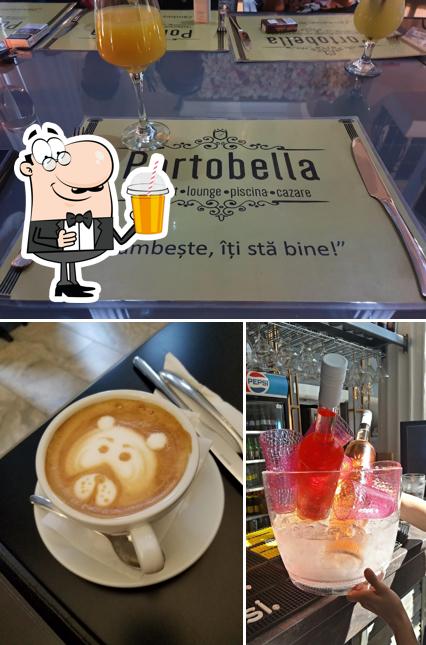 Enjoy a beverage at Portobella Restaurant & Piscina & Lounge & Boutique Hotel