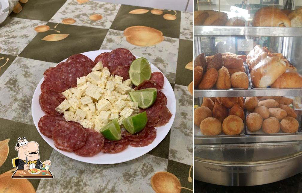 Comida em Lanchonete e Mercearia Leal