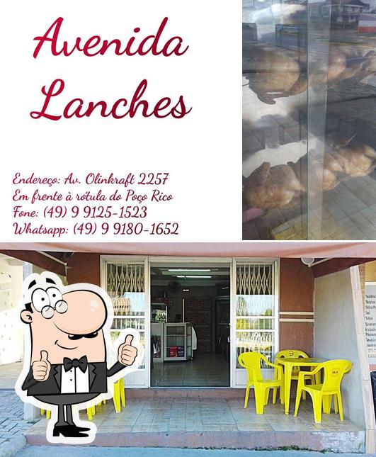 Avenida Lanches