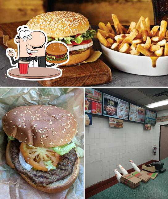 Burger King, North, 6465 Mississauga Rd in Mississauga Restaurant
