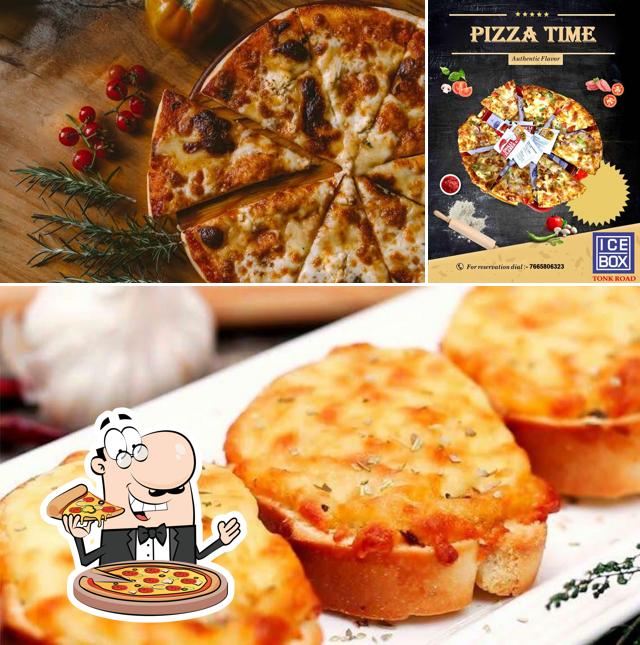 Try out pizza at Walk in cafe (WIC)