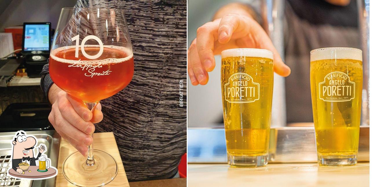 Puoi ordinare un rinfrescante bicchiere di birra chiara o scura