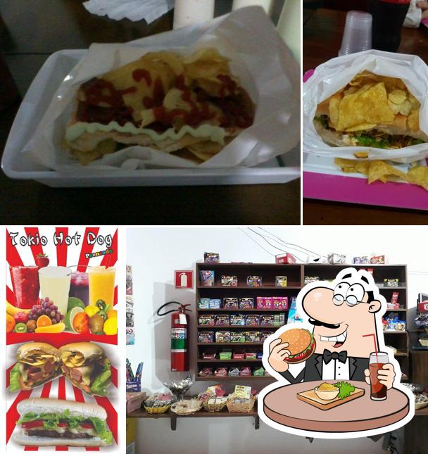 Tokyo Hot Dog e Hamburgueria