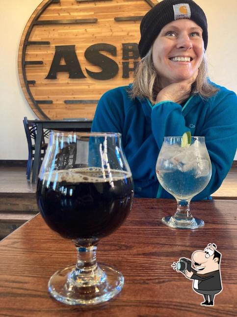 Angel's Share Barrel House, Turner carta y opiniones del restaurante