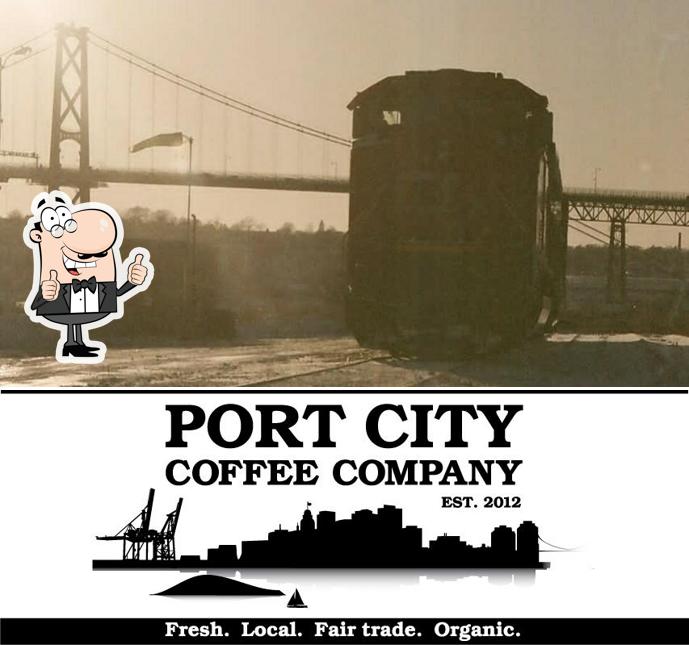 Это снимок кафе "Port City Coffee"