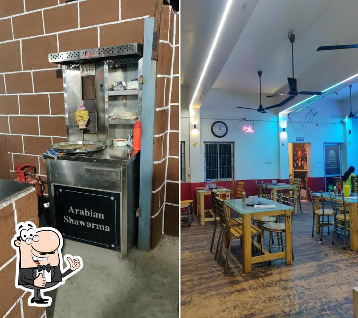 Chicke Food Court