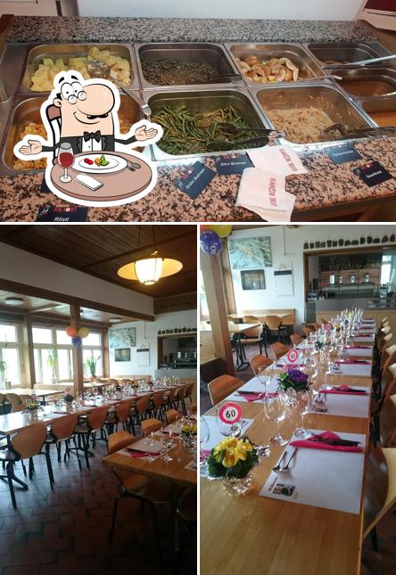 Questa è la immagine che mostra la tavolo da pranzo e cibo di Restaurant Halten-Treff