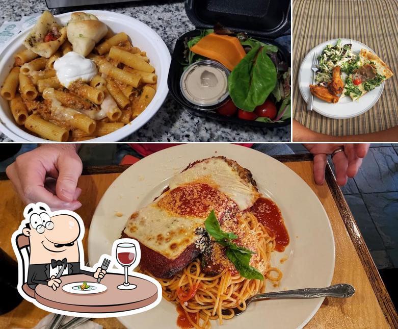 Tuttorosso Restaurant & Pizzeria, 7863 Blind Pass Rd in Saint Pete