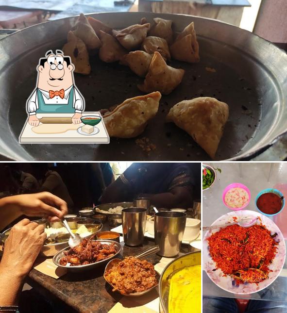 Samosa at Deepak hotel and restaurant