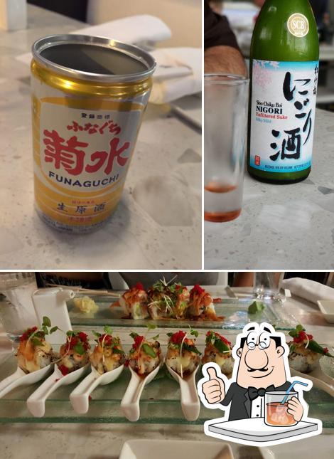 Amici Sushi se distingue por su bebida y comida