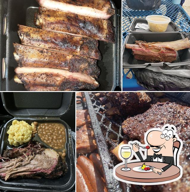 Daniels Backyard BBQ in Long Beach Restaurant menu and reviews